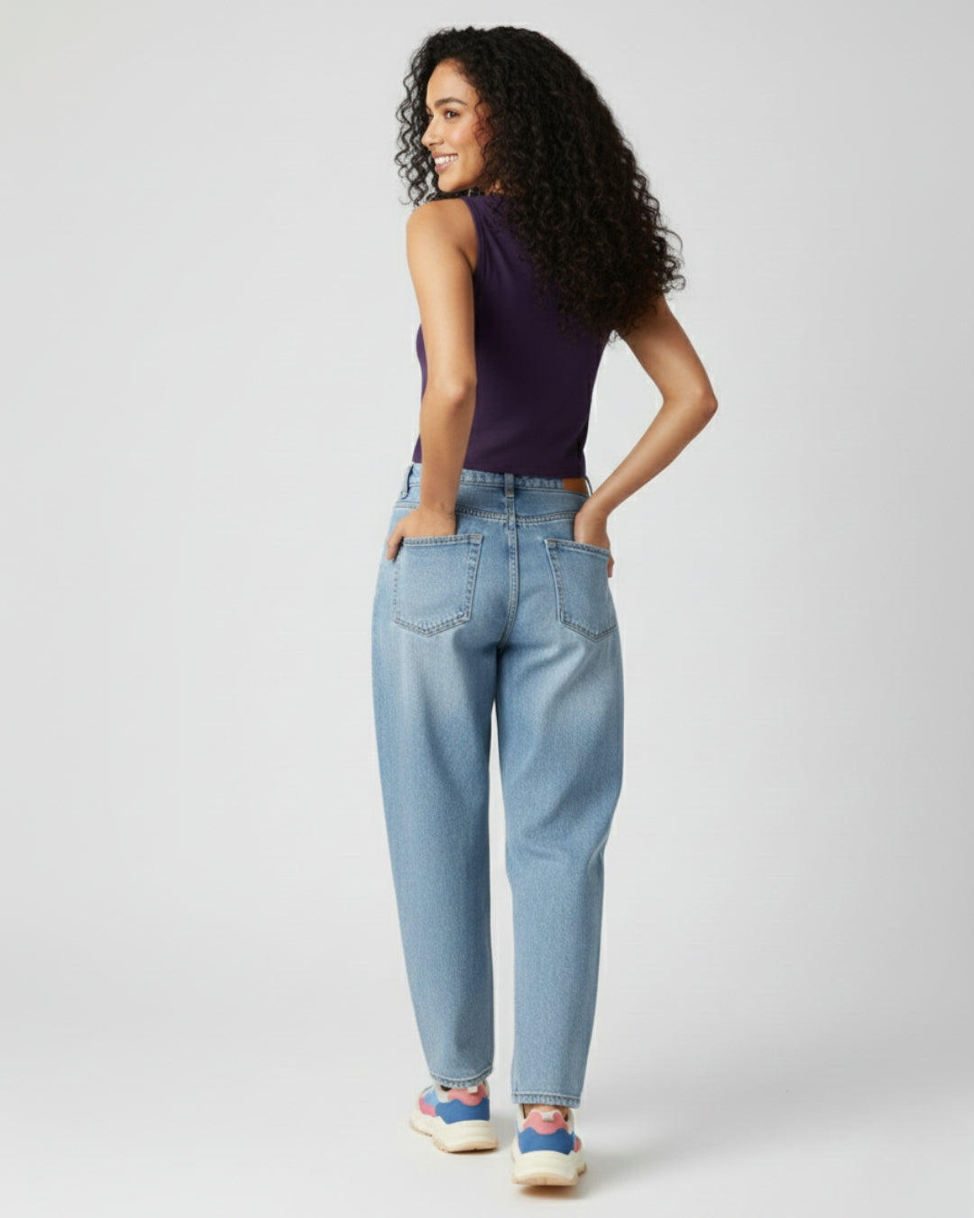 PURPLE CROP TANK TOP – STREET-FRESH, ULTRA-SOFT, MADE TO MOVE