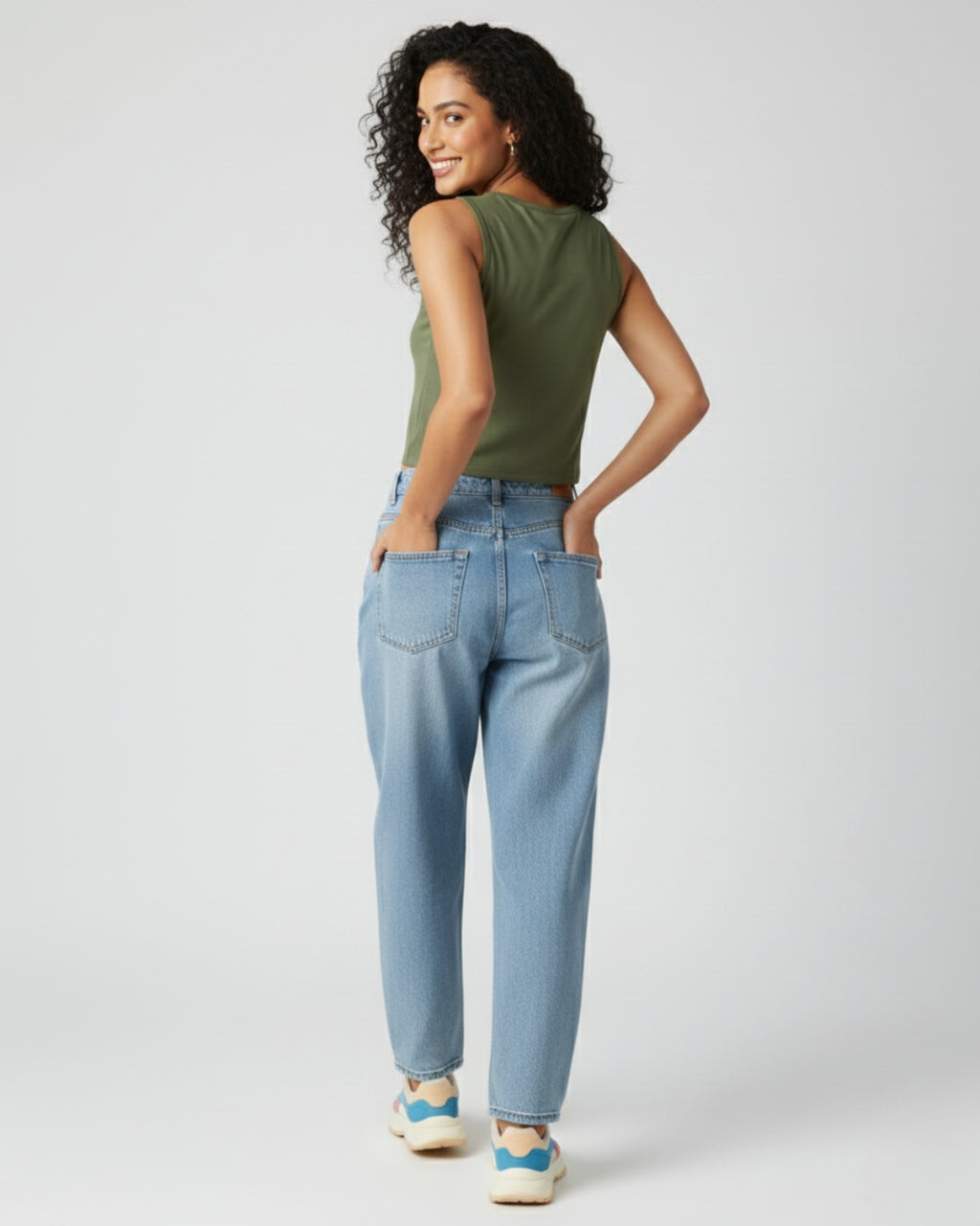 OLIVE GREEN CROP TANK TOP – STREET-FRESH, ULTRA-SOFT, MADE TO MOVE