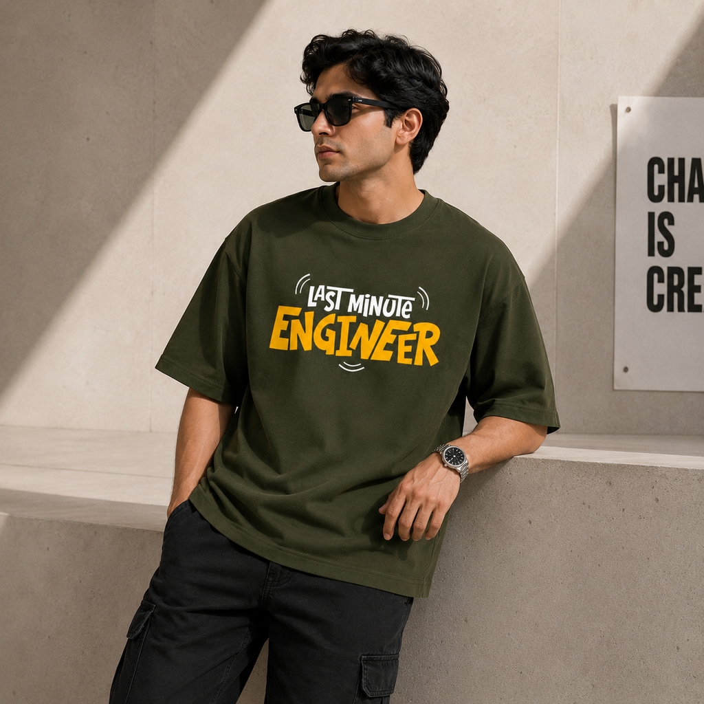 Artwear Last Minute Engineer Oversized T-Shirt
